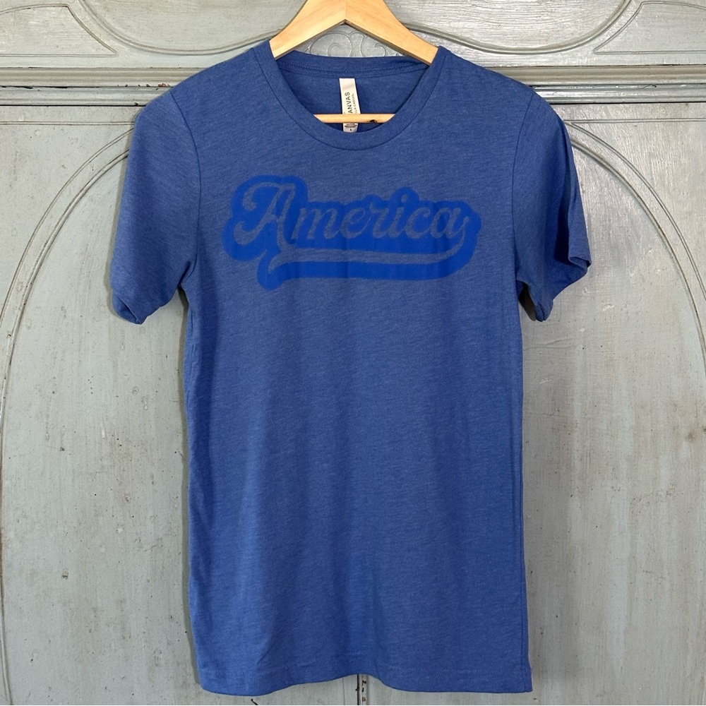 EUC America graphic tee size small Bella and Canvas